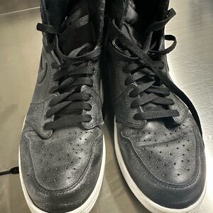 Nike Air Jordan 1 Retro High OG "Cyber Monday
